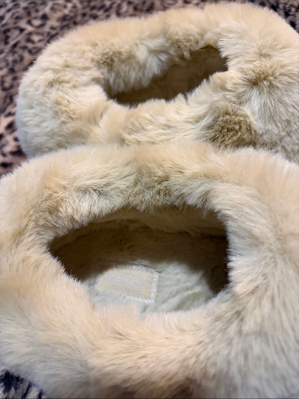 CROCS Furever Crush Plush Lined Clogs - Cream - Picture 5 of 6